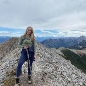 Meet your Posher, Meaghan